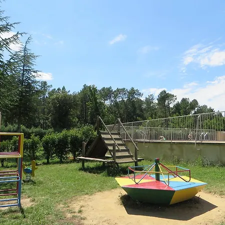 La Rouviere Les Pins Parque de Campismo