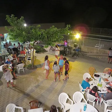 Parque de Campismo La Rouviere Les Pins 3*