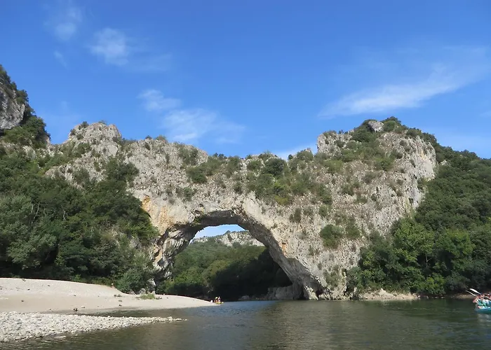 La Rouviere Les Pins 3*